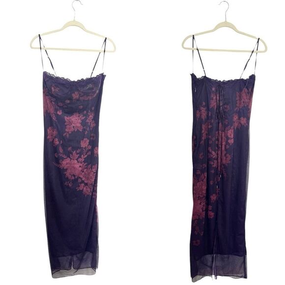 HOUSE OF CB AIZA GRAPE FLORAL PRINT MAXI DRESS - Picture 16 of 17